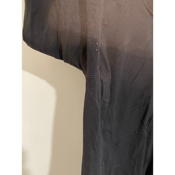 Lululemon Extra Mile 1/2 Zip in Black - Picture 6 of 10